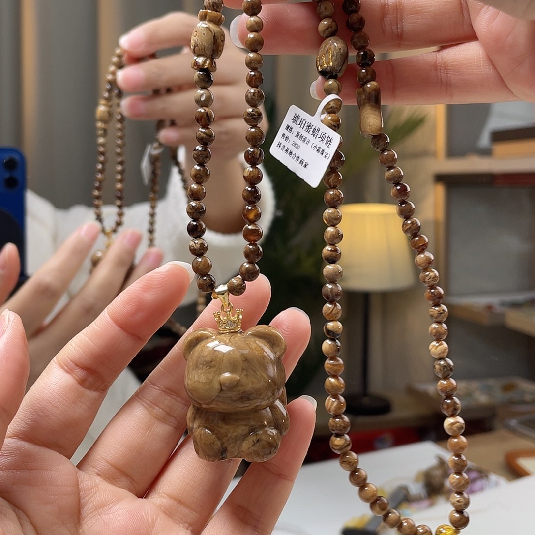 琥珀颈饰银S925镀金镶嵌蜜蜡吊坠