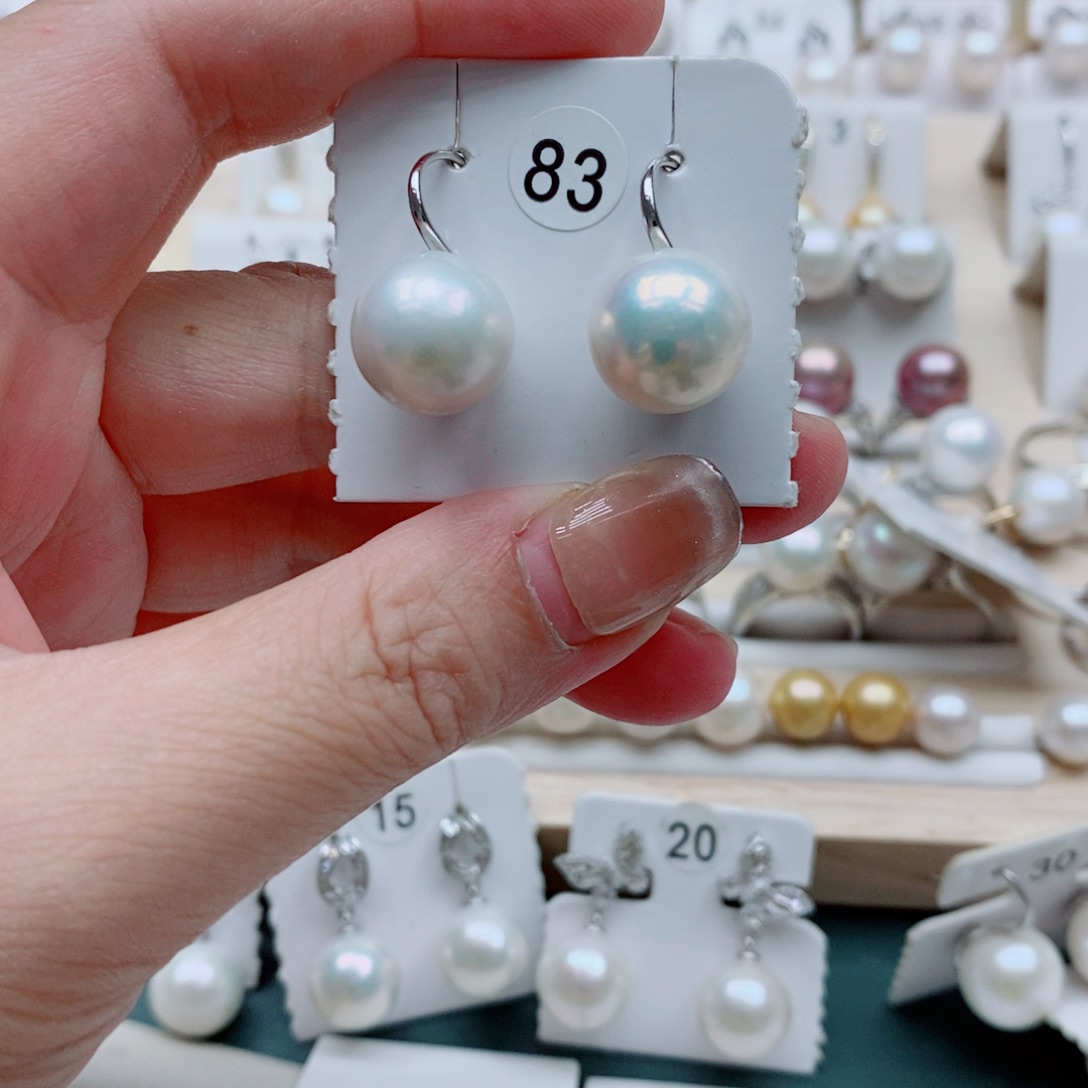 风***云银S925镶嵌淡水珍珠耳饰