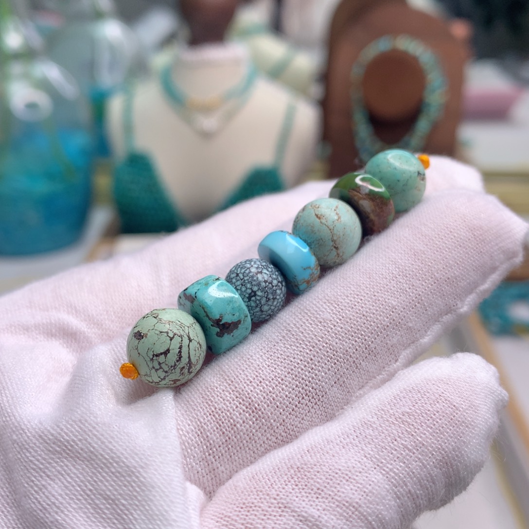 绿松石未镶嵌饰品