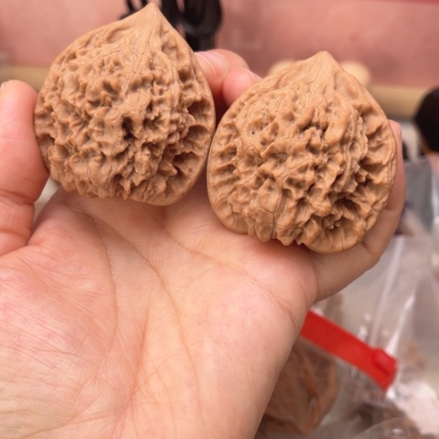 文玩核桃吊坠官帽