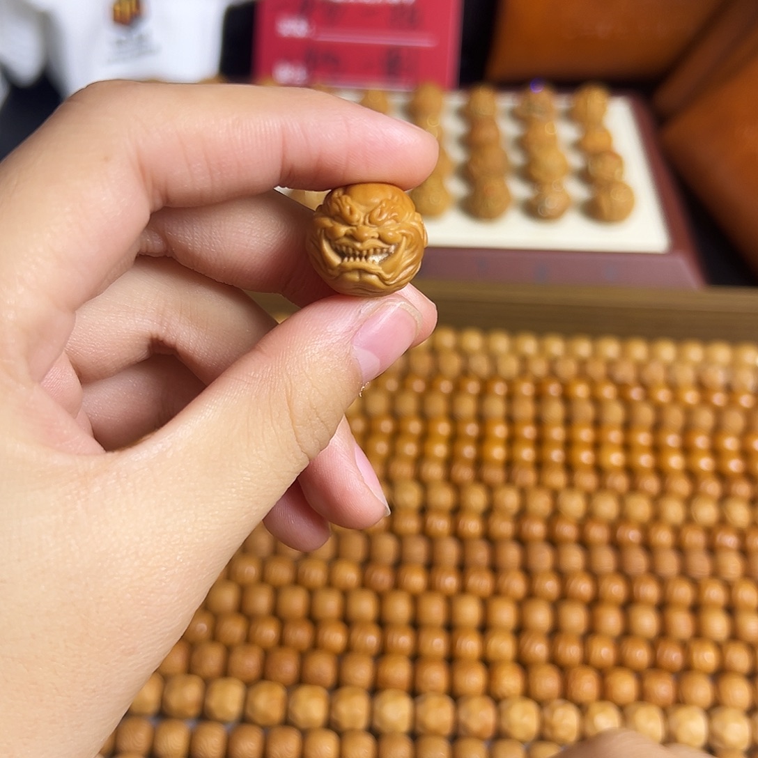 吊坠猴头核桃素单颗双獠牙恶僧