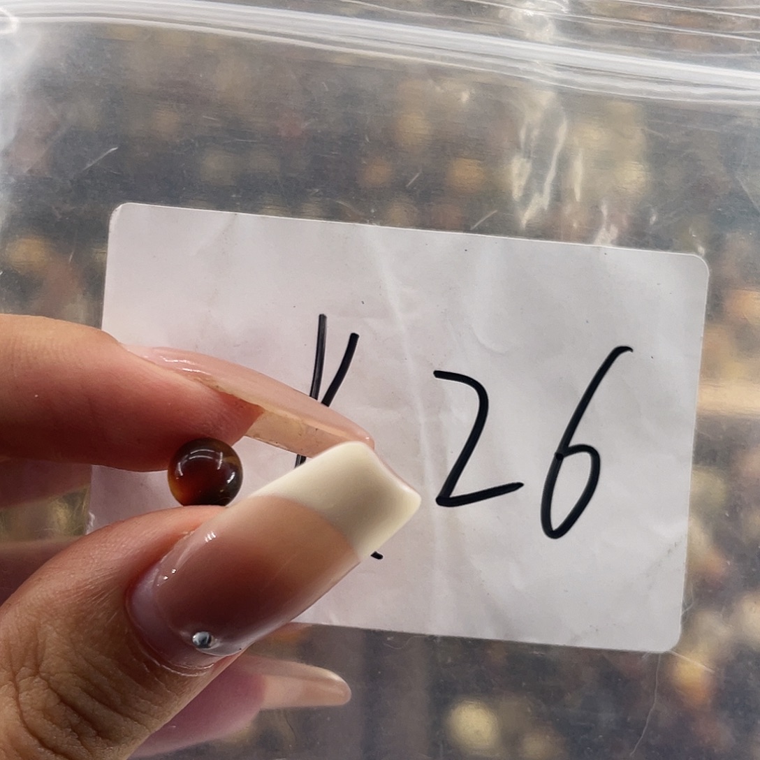 乐****琥珀未镶嵌裸石6.4福利