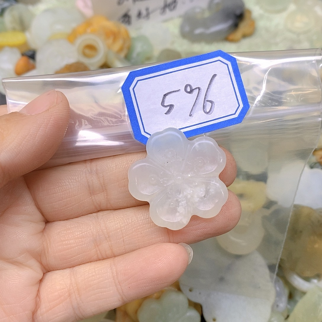 蛇纹石玉颈饰未镶嵌596