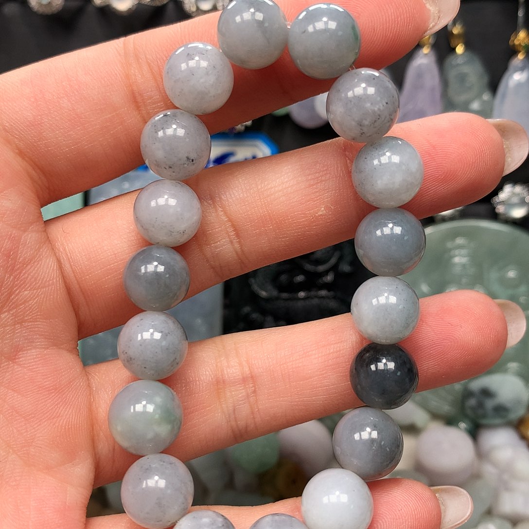 翡翠未镶嵌颈饰手串