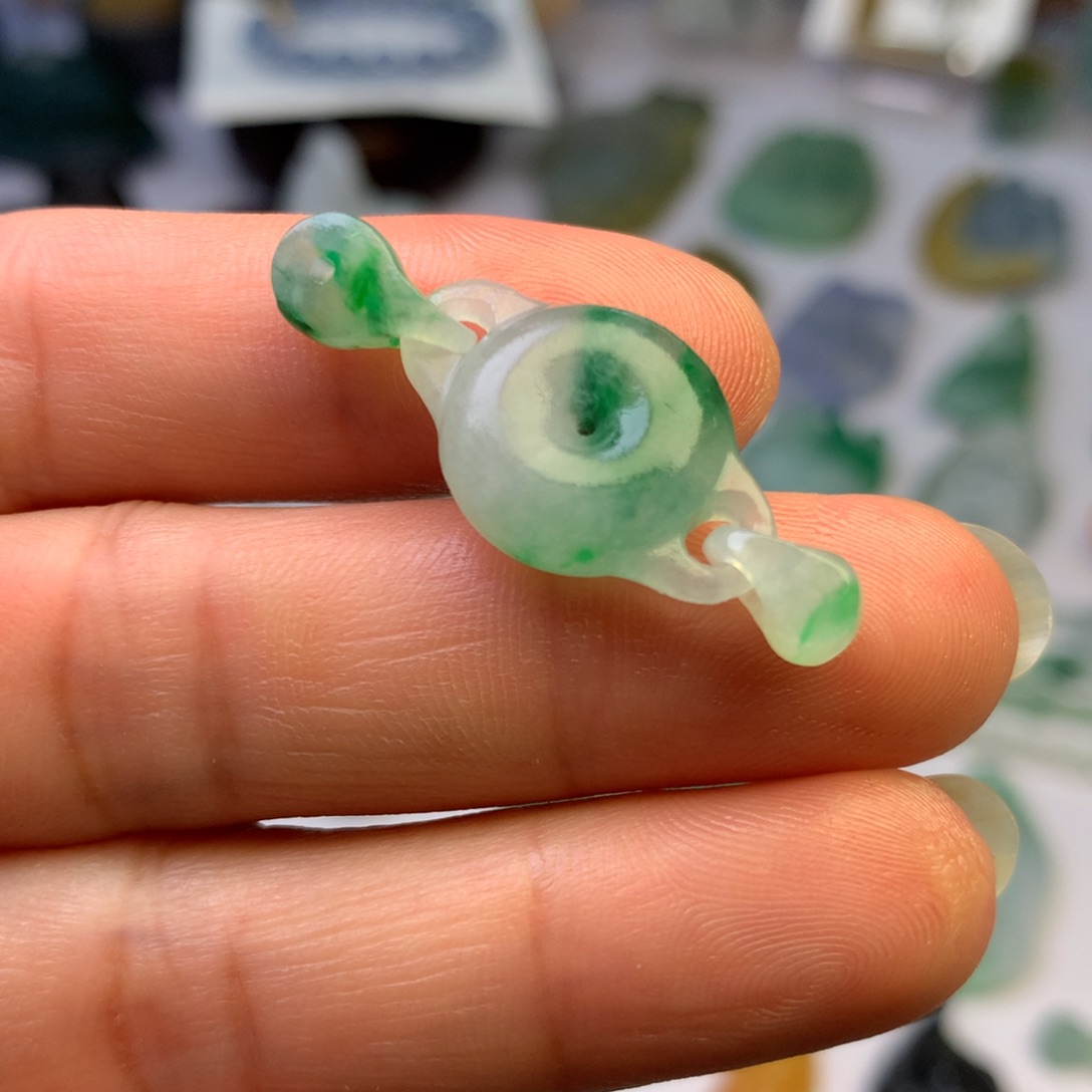 未镶嵌定制翡翠翡翠