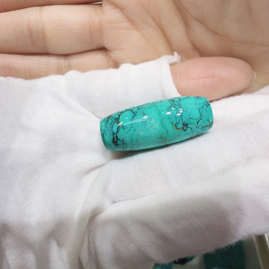 绿松石未镶嵌原矿绿松石