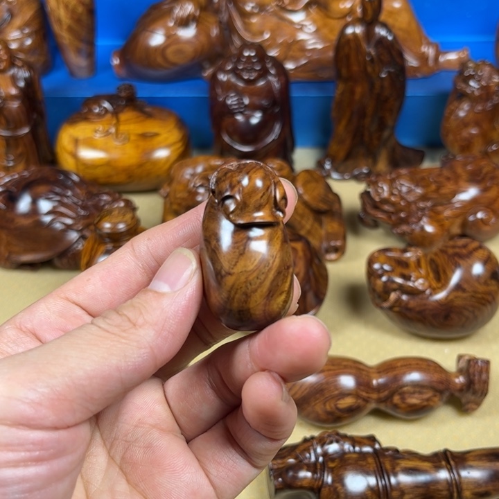 黄花梨降香黄檀把件