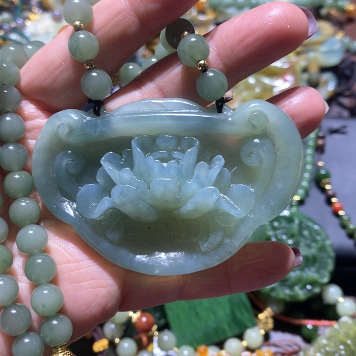 岫玉毛衣链未镶嵌