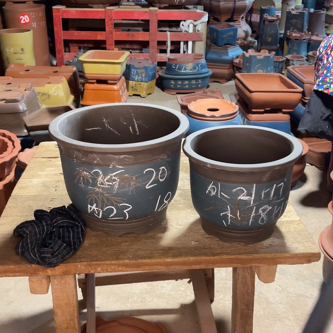 紫砂花盆大金钟盆两个