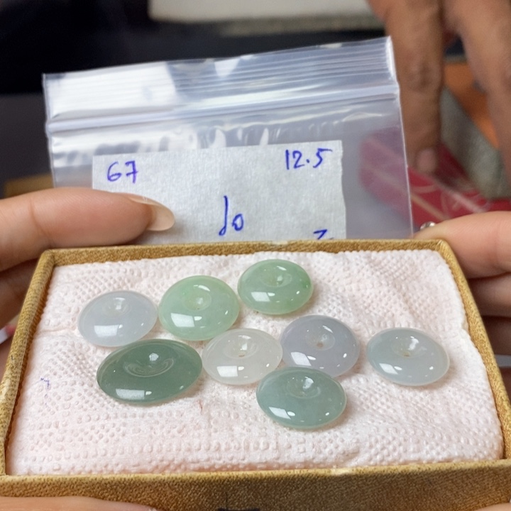 用***5定制翡翠未镶嵌不退