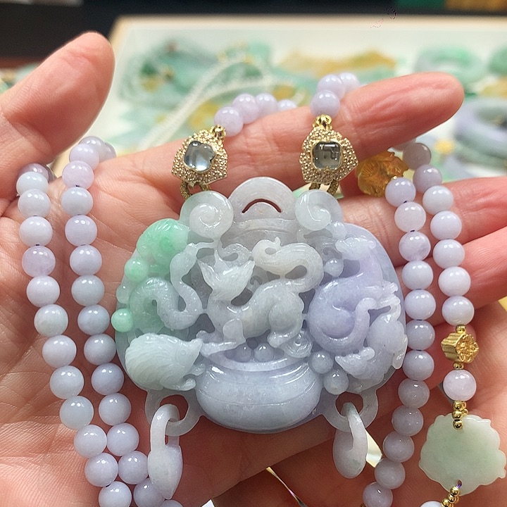 翡翠颈饰未镶嵌吊坠