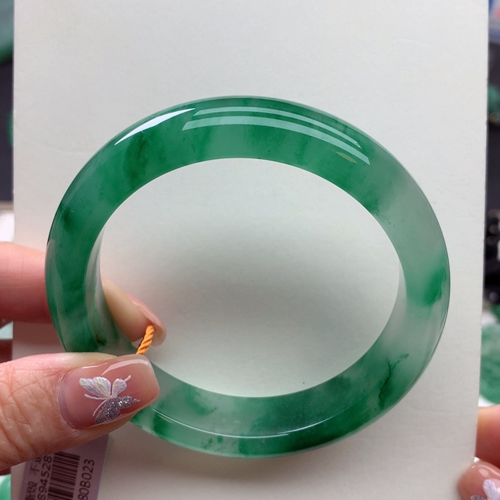 石英质玉未镶嵌手镯寒*