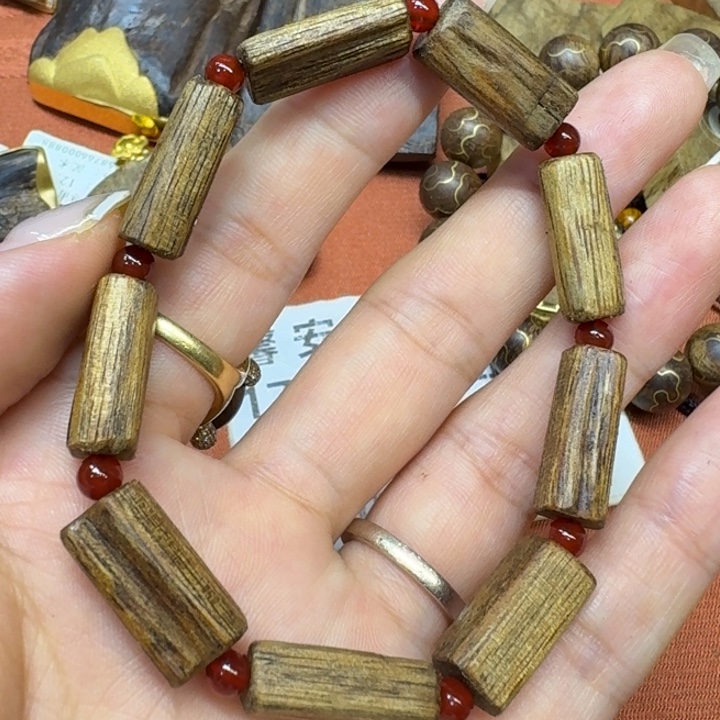 大叶紫檀（黑酸枝木类）