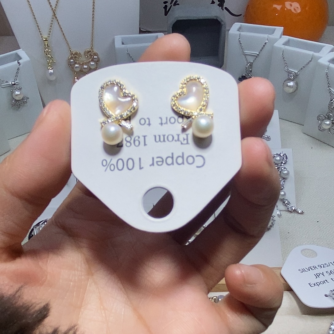 淡水珍珠耳饰未镶嵌