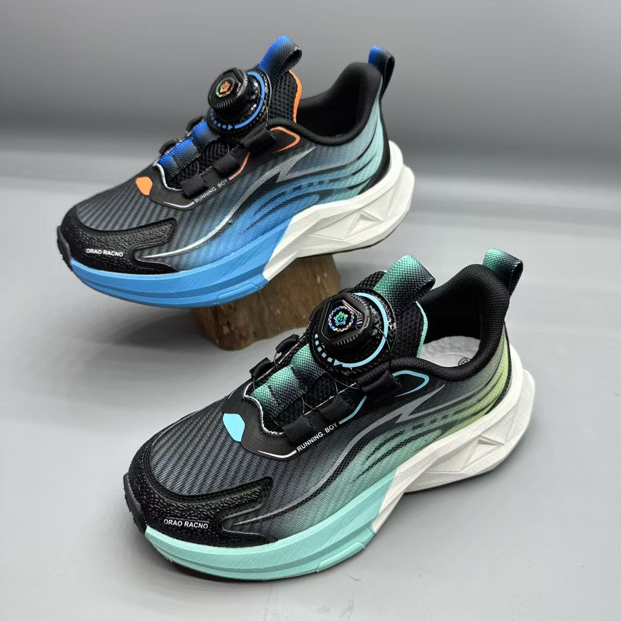 儿童童鞋双网旋转扣童鞋休闲鞋百搭时尚男童女童运动鞋6038