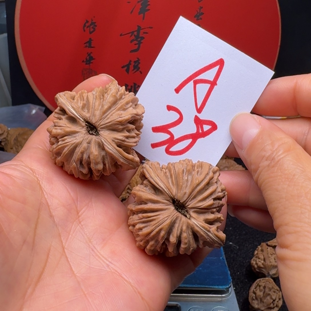 文玩核桃把件43蓟县楼