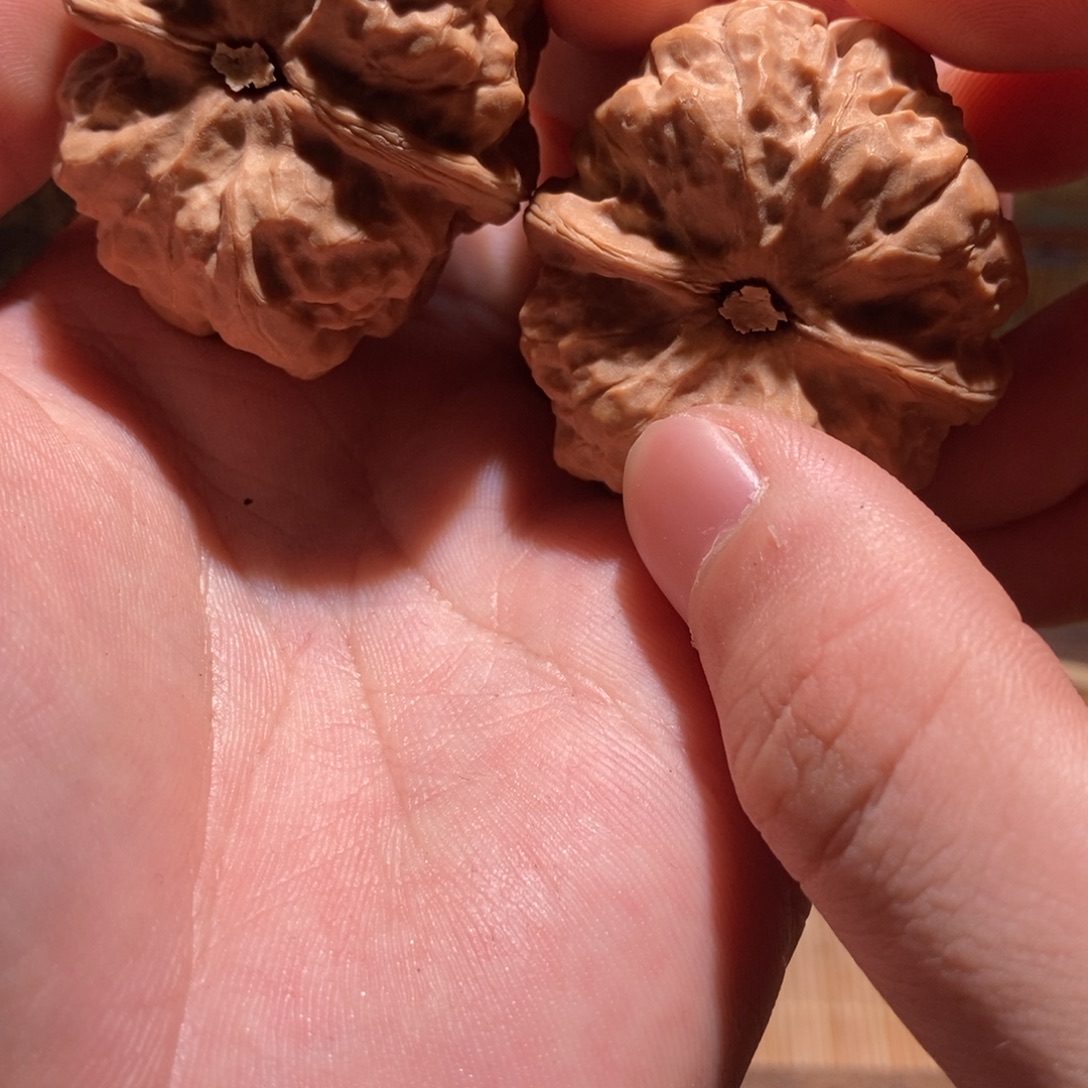 X***C吊坠文玩核桃蛤蟆头D40