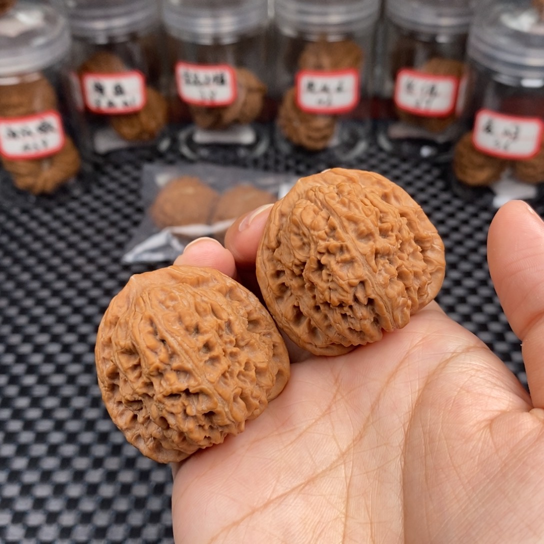 吊坠桃核40南疆石全品