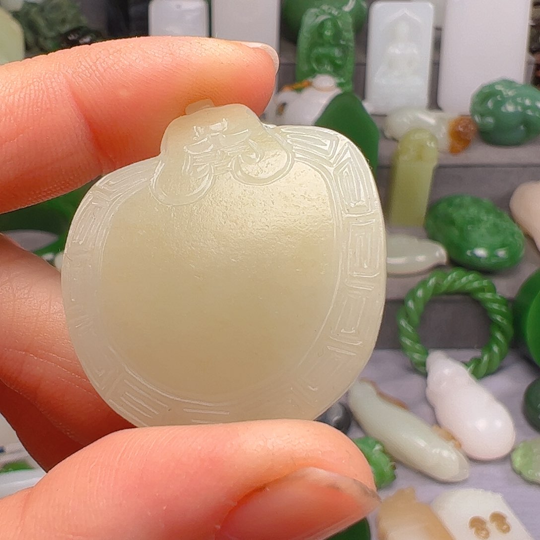 和田玉挂件未镶嵌