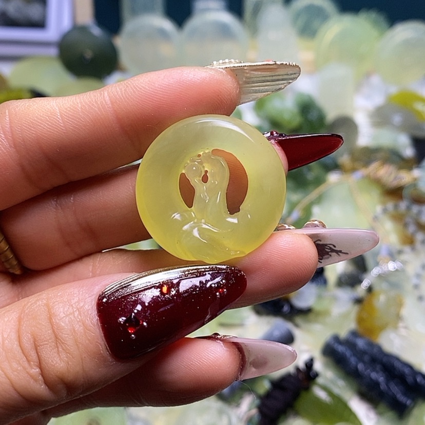 【闪购商品】蛇纹石玉颈饰未镶嵌