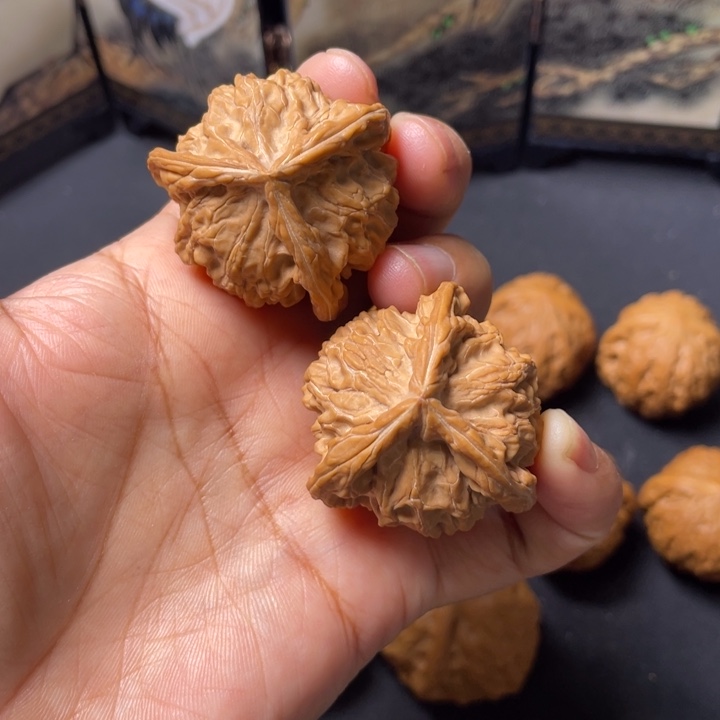 把件文玩核桃37盘山三棱