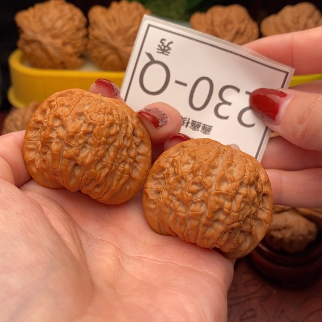 文玩核桃把件血麒麟41