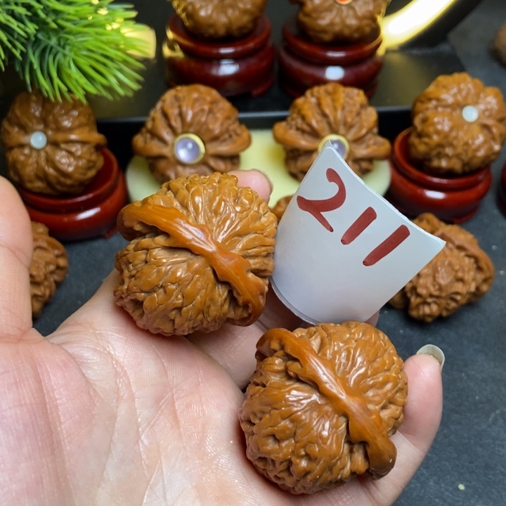 文玩核桃把件38白狮子211