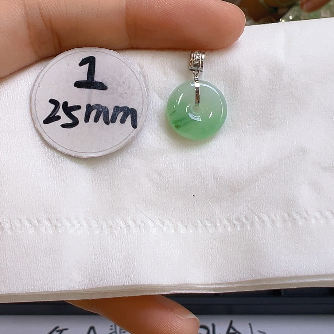 翡翠吊坠(不含链)18K金镶嵌翡翠