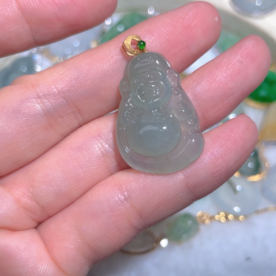 翡翠颈饰18K金镶嵌翡翠