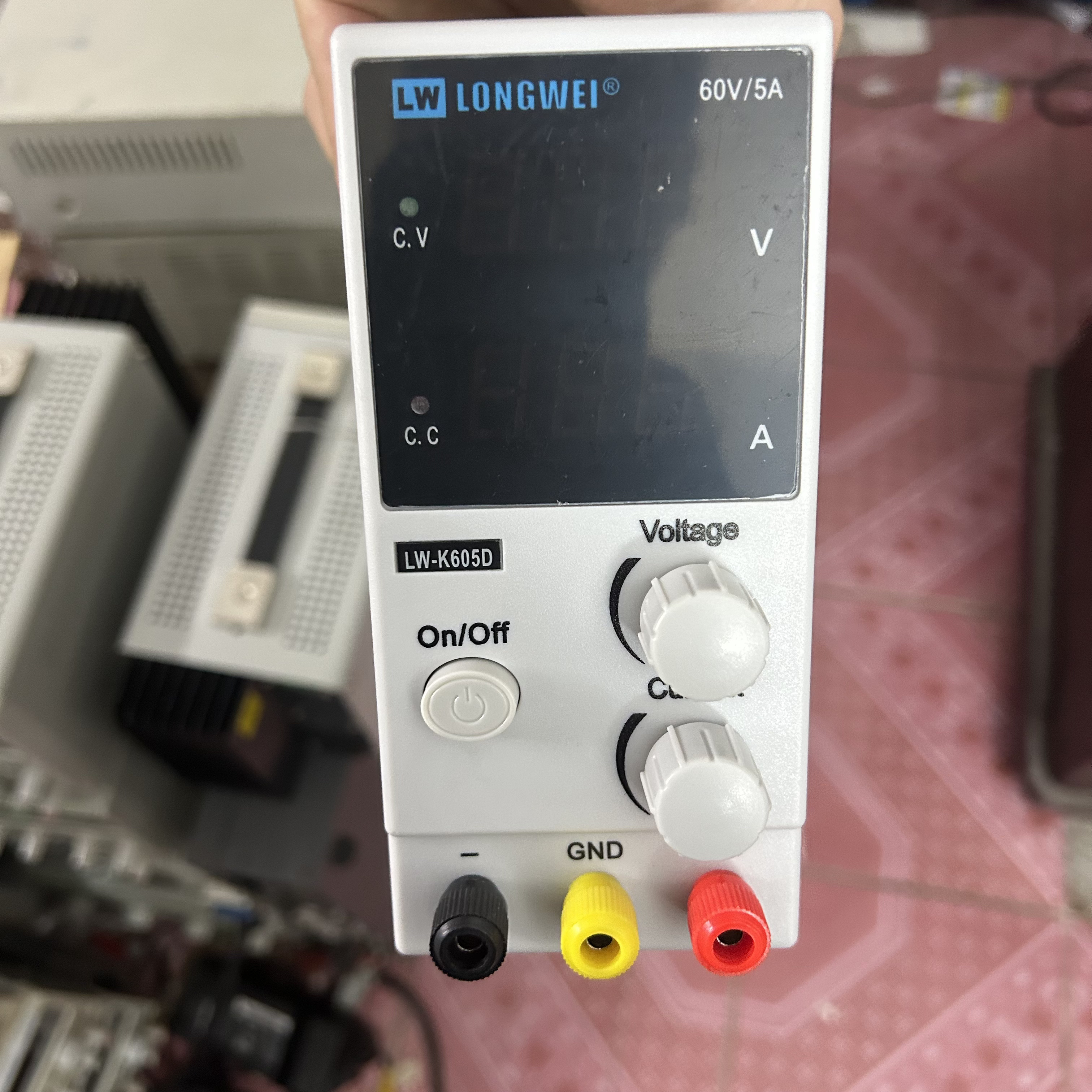 8新  可调直流稳压电源60V