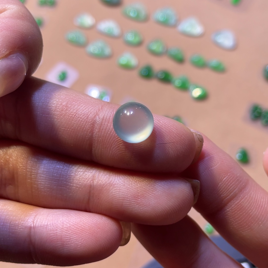 未镶嵌定制翡翠蛋面