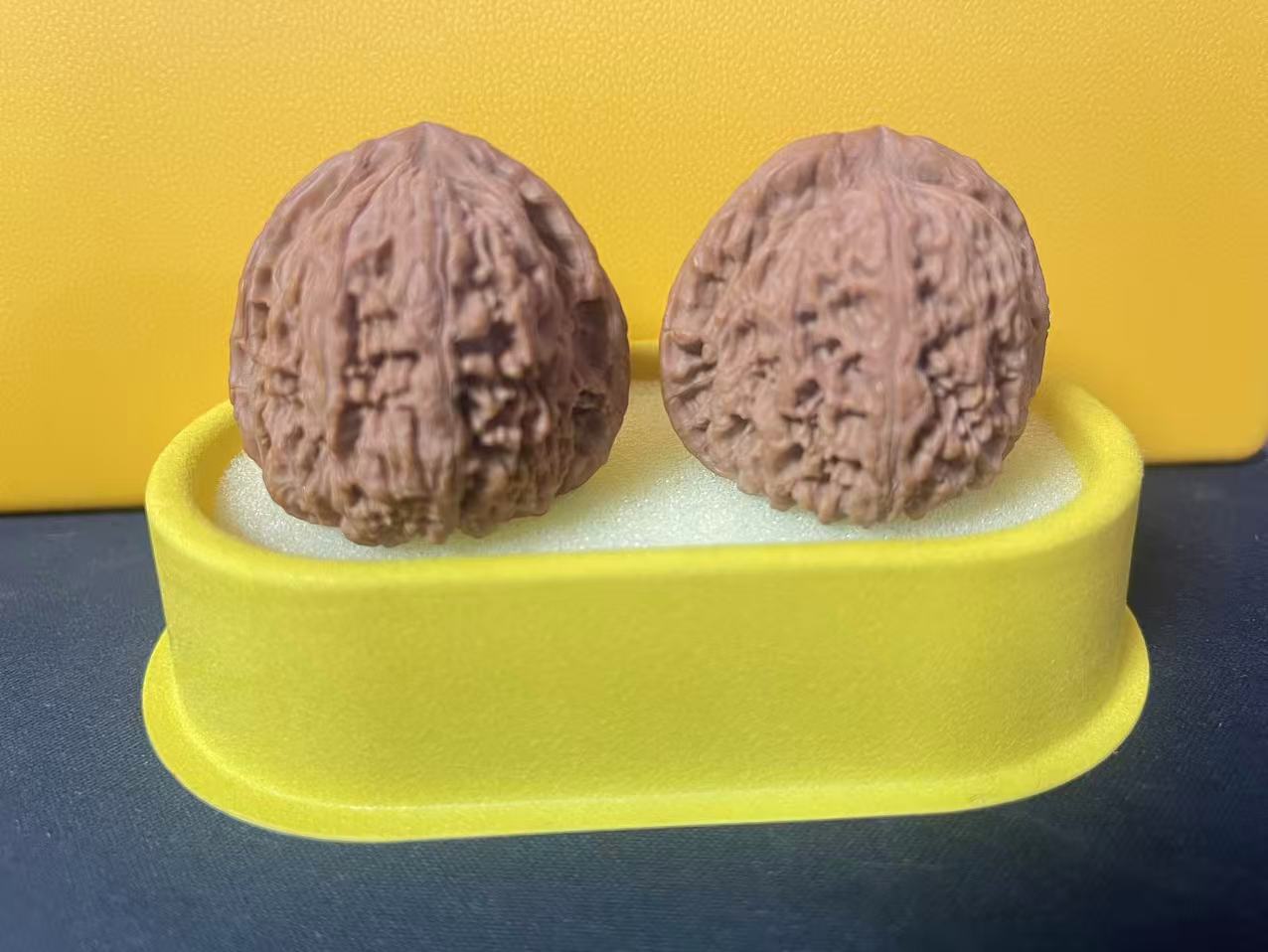 南疆小对儿手把件