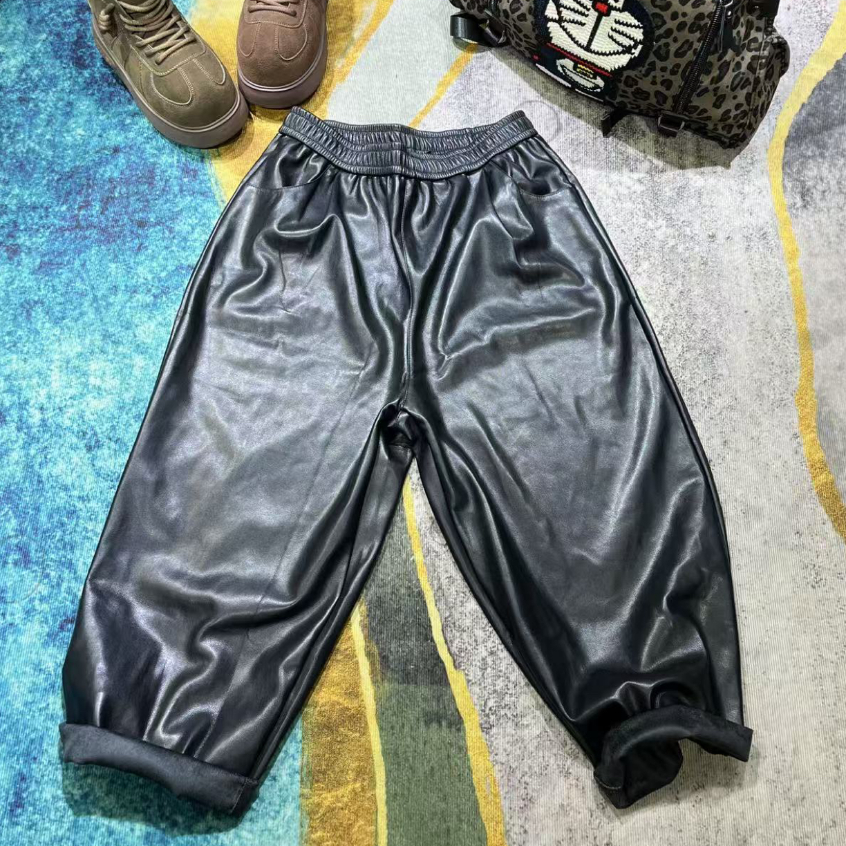 潮牌原创欧货蛋白皮休闲裤636033