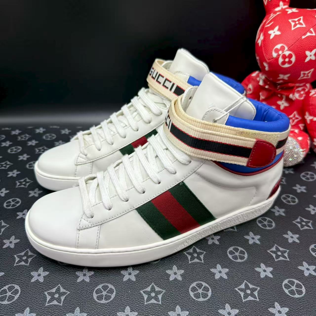 95新 GUCCI/古驰 男士时尚白色魔术贴高帮板鞋40欧码 ddm2831