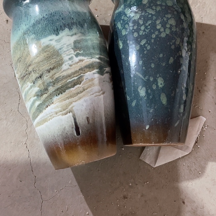 红陶口径14高度26两只小瑕疵