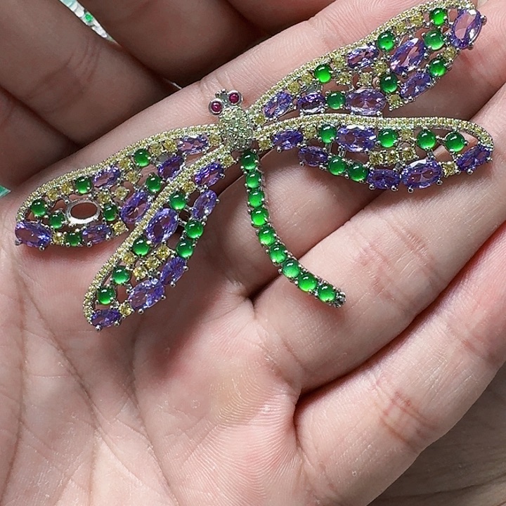 翡翠颈饰未镶嵌天然A货翡翠放漏