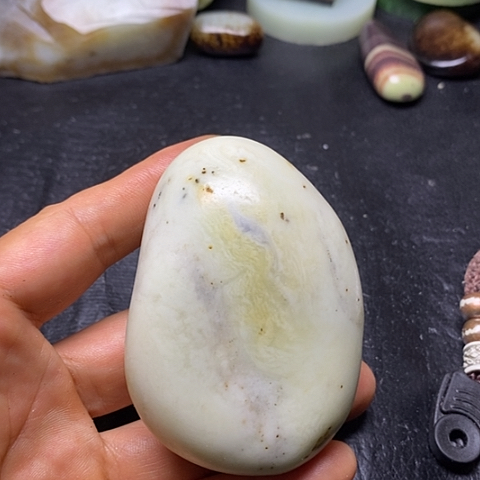 未镶嵌和田玉摆件