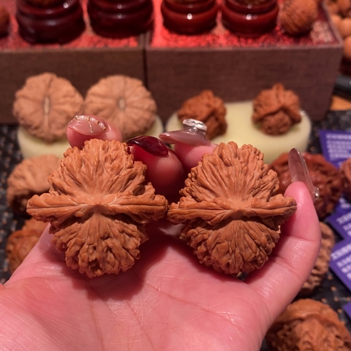 文玩核桃吊坠四座楼