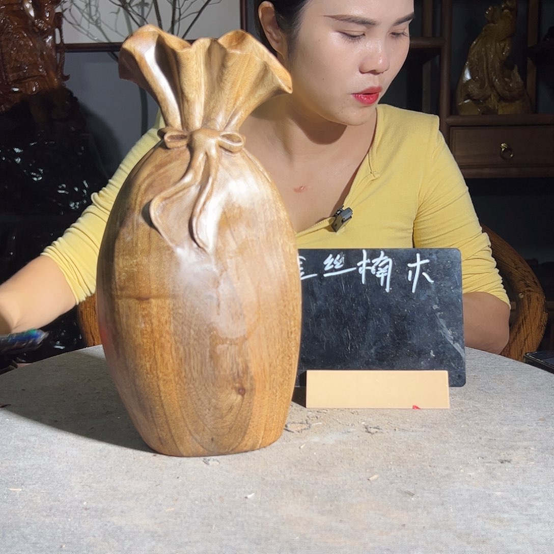 总***眠金丝楠一物一图21635599997