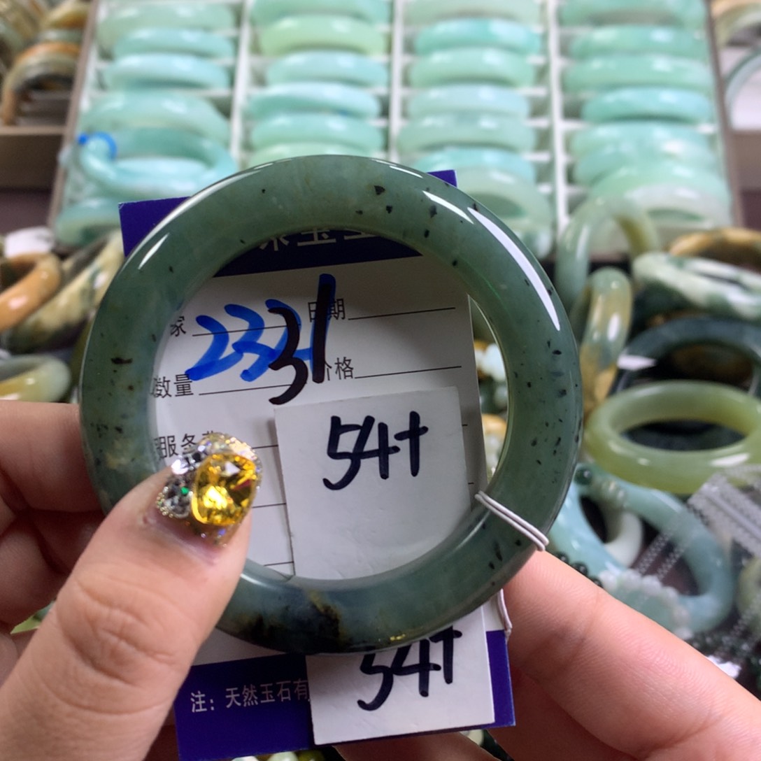 蛇纹石玉手镯未镶嵌2331