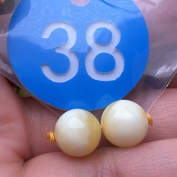 蜜蜡裸石未镶嵌10m m