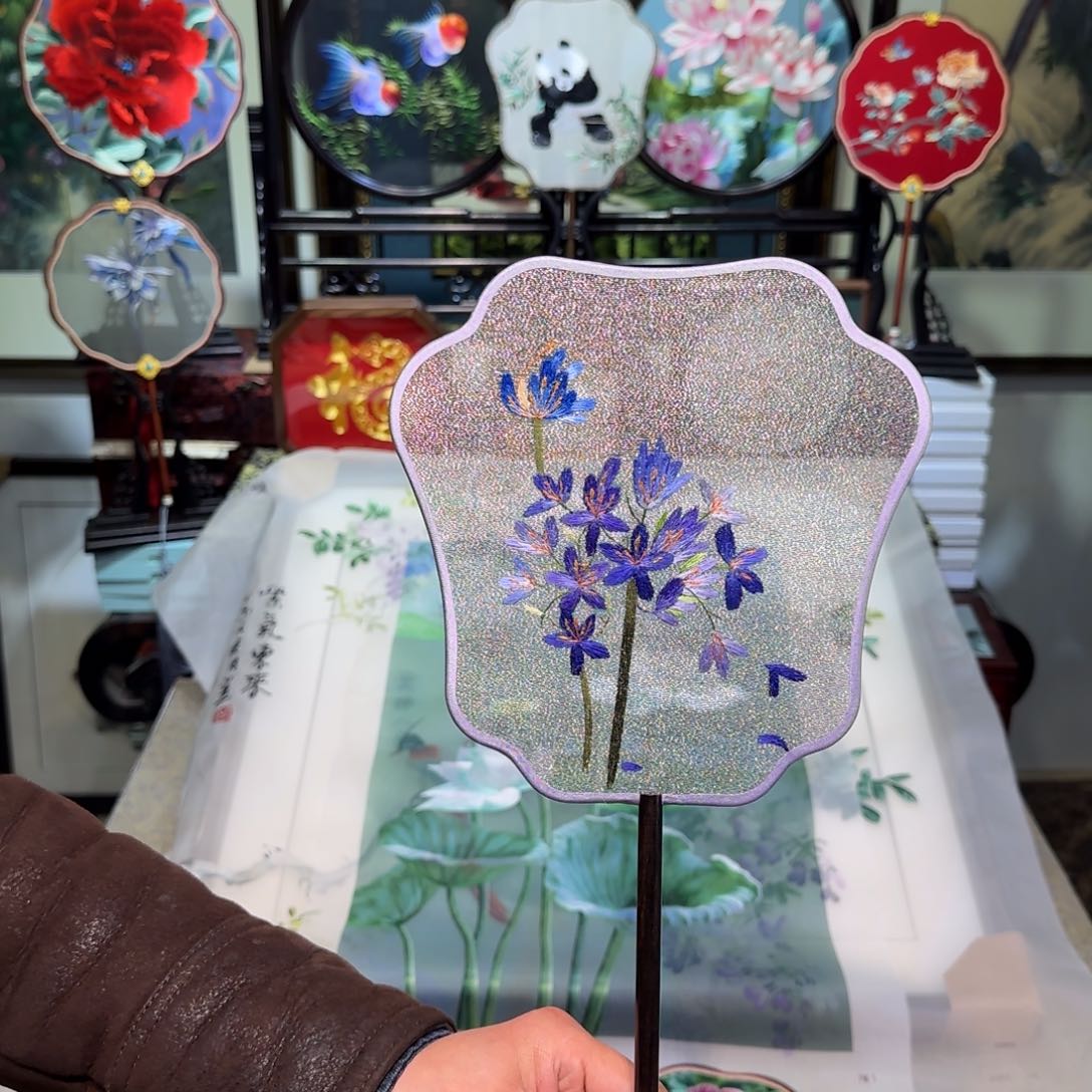 刺绣刺绣工艺精湛