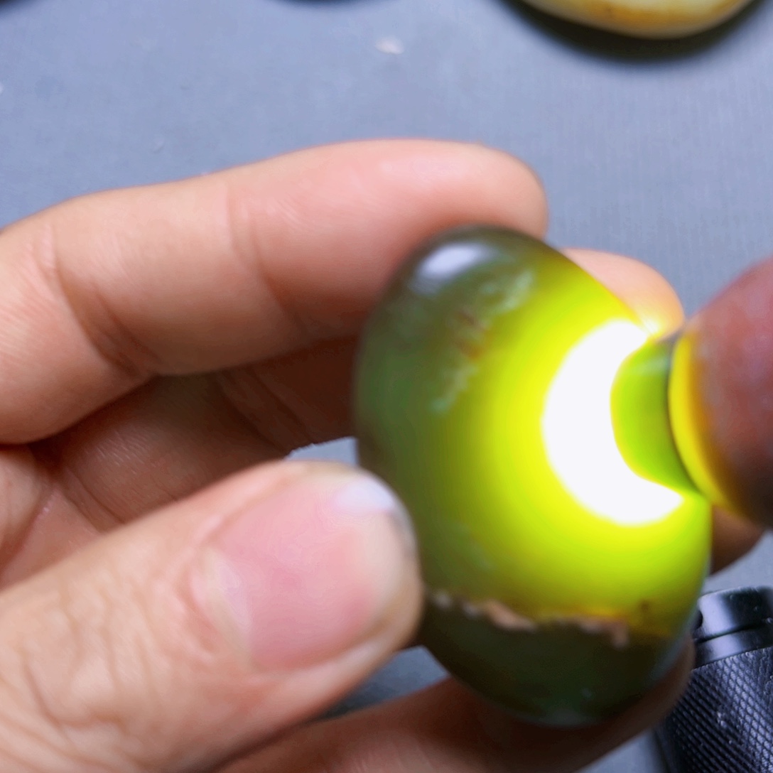 和田玉未镶嵌珠宝奇石