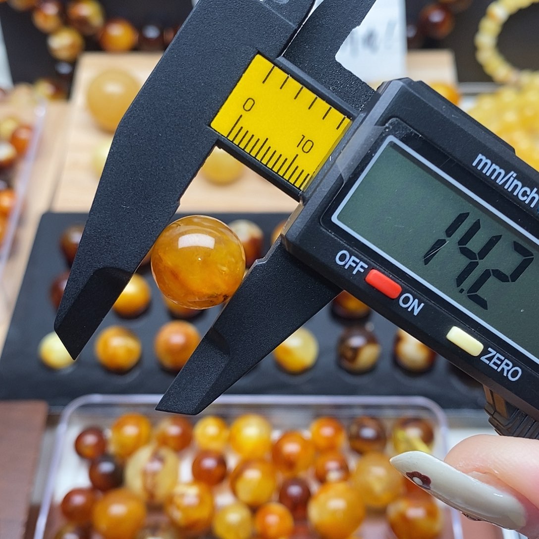 裸石虫珀未镶嵌蜜蜡747