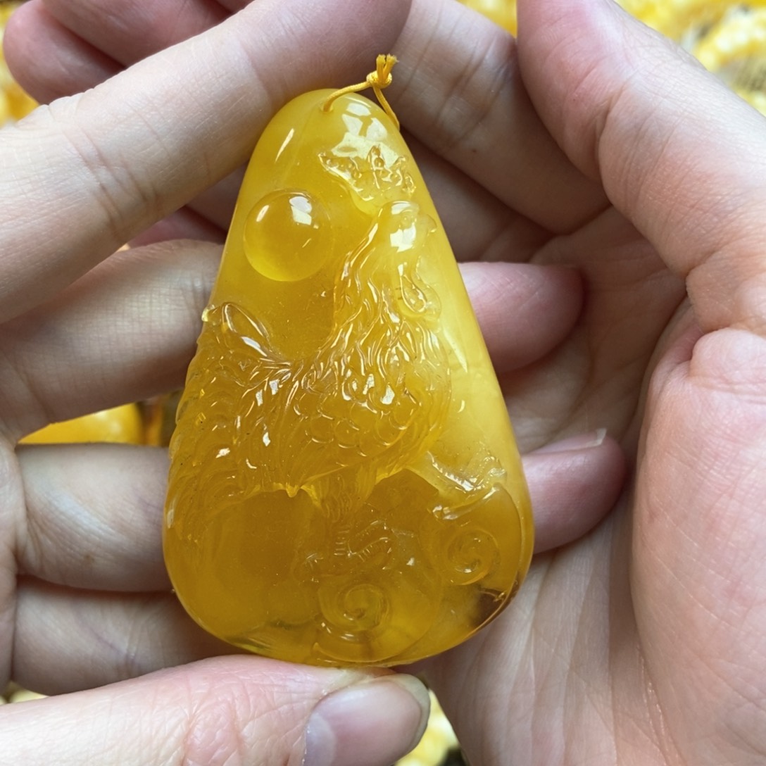 琥珀珠宝奇石未镶嵌