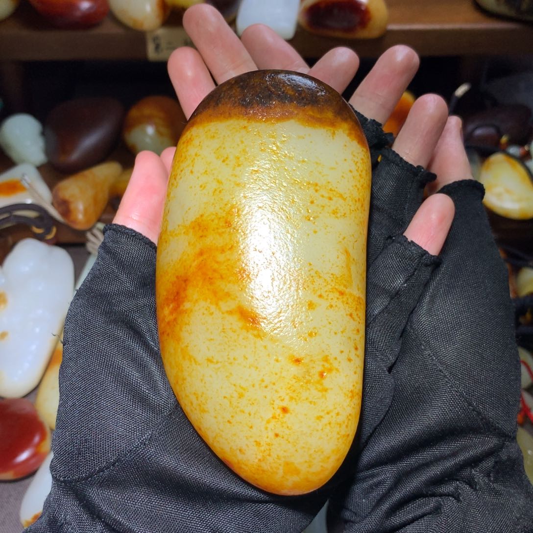 南***赏和田玉未镶嵌颈饰