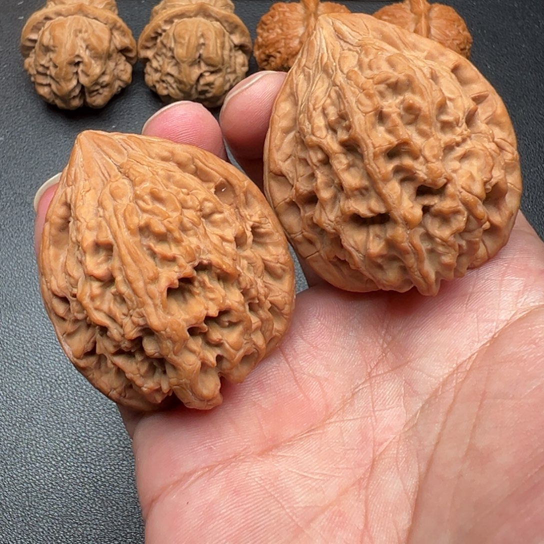 把件文玩核桃大沽石