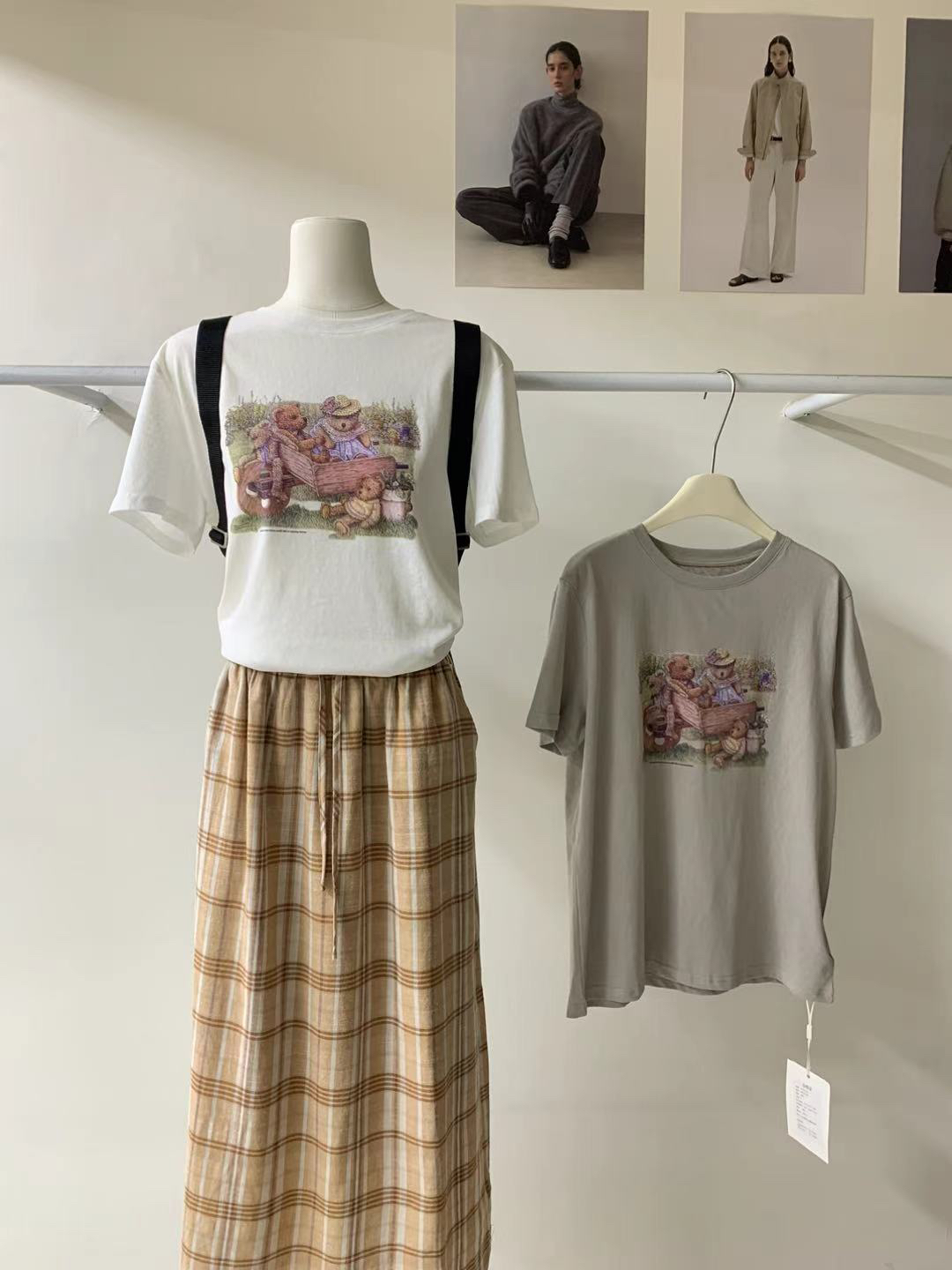 abow@82670 韩系简约卡通小熊印花宽松百搭短袖T