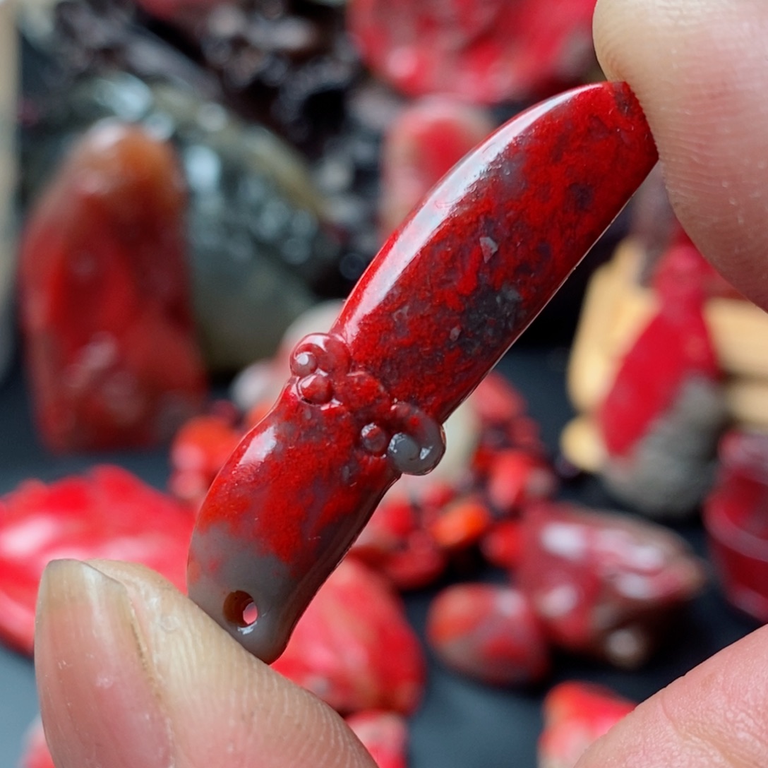 昌化鸡血石昌化鸡血石挂件