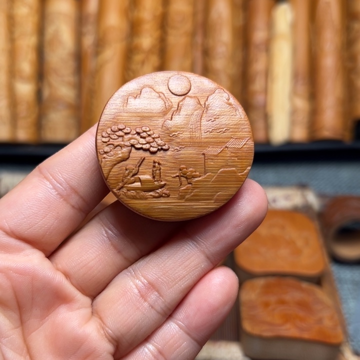 用***6实心竹雕刻手把件